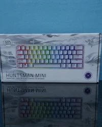 Razer Huntsman Mini White Purple Switch