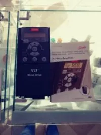 VARIATEUR DE FREQUENCE 7.5KW  ET 1.5KW