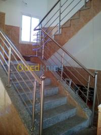 الجزائر-دار-البيضاء-بناء-و-أشغال-تركيب-سلالم-المكاتب-والمنازل-بالاينوكص