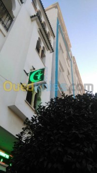 الجزائر-برج-الكيفان-طب-و-صحة-fabrication-afficheur-programmable-led