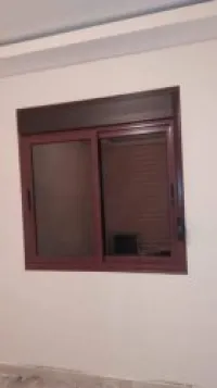 porte et fenetre d' aluminium  