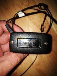 Chargeur  bureau et voiture thumbnail 2