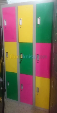 Vestiaire métallique 9 portes couleur 