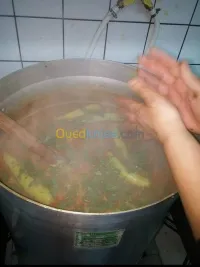 طباخة لكل المناسبات    
