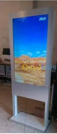 Totem dynamique 50"