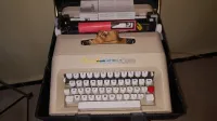 Machine à écrire Dactylo Olivetti 35
