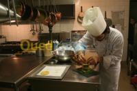 بجاية-تمقرة-الجزائر-توريد-الطعام-و-حلويات-cuisinier