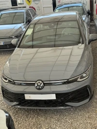 Volkswagen Golf 8 2025 8.5 R-LINE 300 TSI