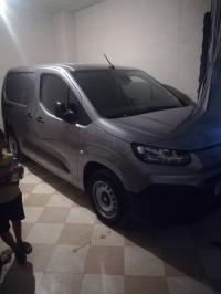 سيارات-fiat-doblo-2025-البويرة-الجزائر