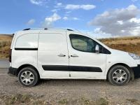 السيارات-النفعية-peugeot-partner-2011-عين-أرنات-سطيف-الجزائر