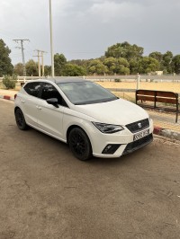 سيارات-seat-ibiza-2018-high-عنابة-الجزائر