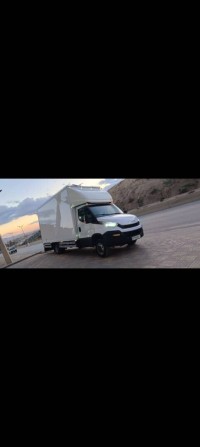 عربة-نقل-iveco-daily-2018-برج-بوعريريج-الجزائر