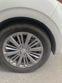 Peugeot 208 2016 Allure Facelift thumbnail 5