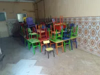 طوابل وكراسي