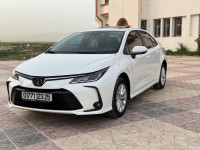 berline-toyota-corolla-2023-d-4t-constantine-algerie