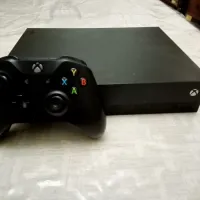 Xbox One X Occasion 1Tb, 1 Manette + 4k
