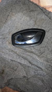 قطع-غيار-المركبات-poignee-de-porte-int-passage-renault-clio-4-السنية-وهران-الجزائر