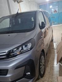 السيارات-النفعية-peugeot-expert-2026-combi-باب-الزوار-الجزائر