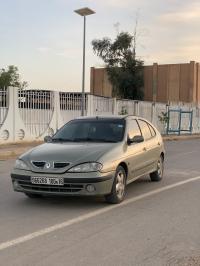 سيارات-renault-megane-1-2000-بشار-الجزائر