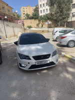 voitures-seat-leon-2014-medea-algerie