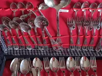 Série de 24 pièces cuillère fourchette couteaux