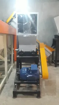 Matériel de recyclage de plastique 