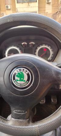 سيارات-skoda-fabia-2004-بشار-الجزائر