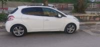 citadine-peugeot-208-2014-allure-bouira-algerie