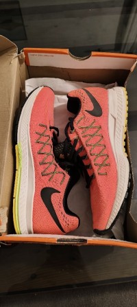 أحذية-رياضية-nike-zoom-pegasus-32-بئر-الجير-وهران-الجزائر