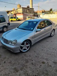 Mercedes AMG 2006 L220