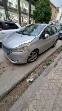 voitures-peugeot-208-2012-allure-tlemcen-algerie
