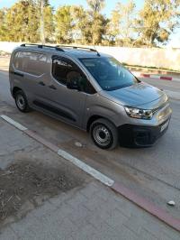 السيارات-النفعية-fiat-doblo-2023-قصر-البخاري-المدية-الجزائر
