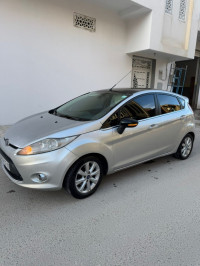 voitures-ford-fiesta-2012-batna-algerie