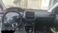 voitures-peugeot-208-2015-allure-facelift-batna-algerie