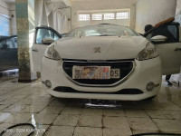 voitures-peugeot-208-2015-allure-batna-algerie