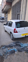 voitures-renault-clio-campus-2012-bye-beni-tamou-blida-algerie