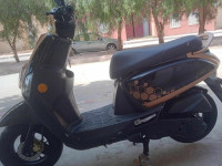 motos-scooters-vms-cuxi2-estate-x-2021-chiffa-blida-algerie