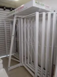 fabrication de presentoir pour ceramiq