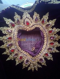 الجزائر-برج-الكيفان-ملابس-تقليدية-kaftan