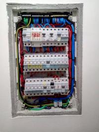 تيبازة-القليعة-الجزائر-بناء-و-أشغال-electrician-general-placon-platre