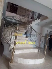 Rampe d'escalier, garde de corps....