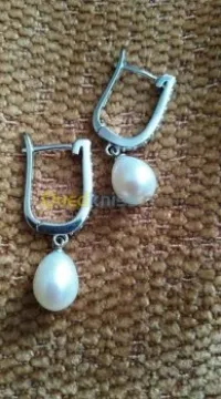 Boucles en argent et perles naturelles