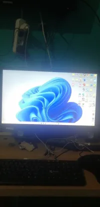 unite gamer i3 9100f rx570 avec monitor