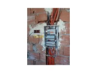 وهران-الجزائر-بناء-و-أشغال-Électricien