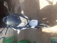 بسكرة-أولاد-جلال-الجزائر-دراجة-نارية-سكوتر-honda-cbf-125-2013