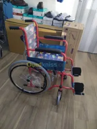 FAUTEUIL ROULANT ENFANT EN COULEUR
