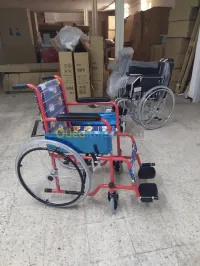 FAUTEUIL ROULANT ENFANT EN COULEUR