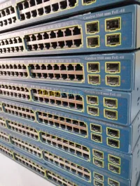 Cisco switche WS-C3560-48PS-S-4SFP