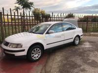 oran-algerie-grande-berline-volkswagen-passat-1998