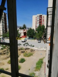باتنة-الجزائر-شقة-byaa-shk-4-ghrf-batn